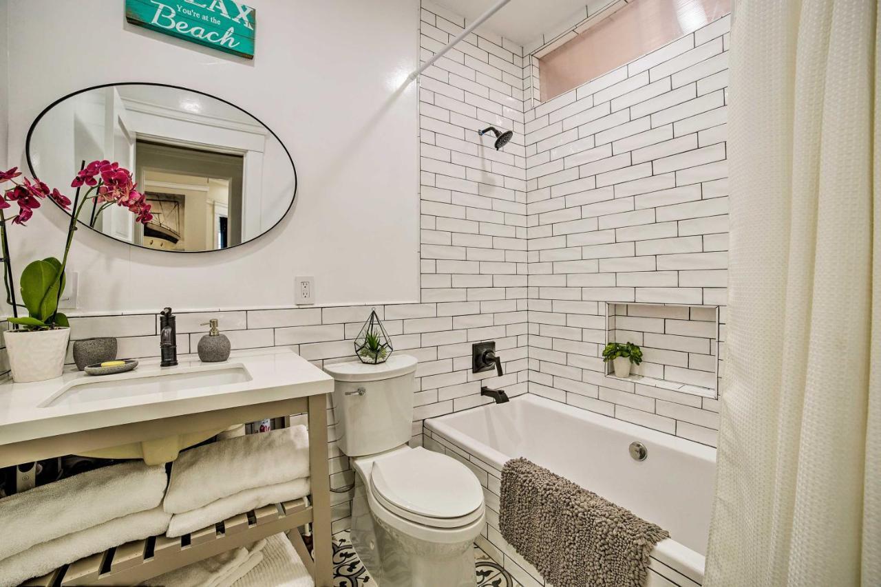 Charming Renovated Avalon Townhome, Walk To Beach! Kültér fotó